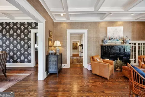 Entry Way - 324 Buford Pl, Macon, GA 31204 photo 2 of 4