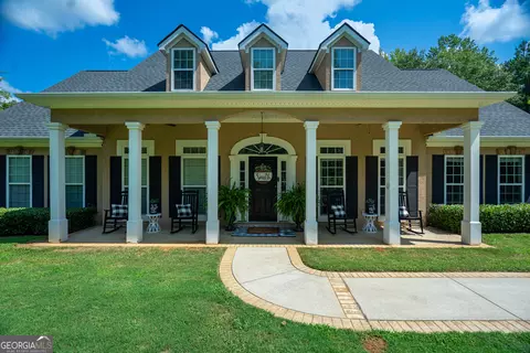 Exterior - 2409 Upper Big Springs Rd, Lagrange, GA 30241 photo 2 of 27