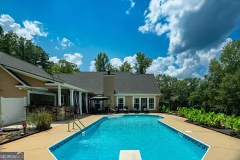 Exterior - 2409 Upper Big Springs Rd, Lagrange, GA 30241 photo 4 of 27