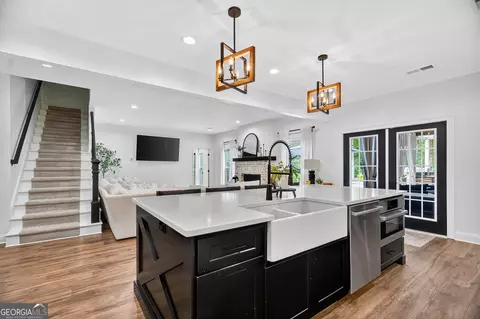 Kitchen - 2409 Upper Big Springs Rd, Lagrange, GA 30241 photo 3 of 6