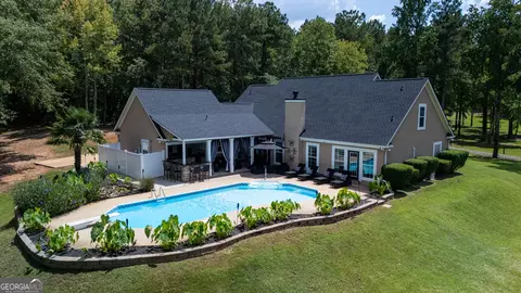 Exterior - 2409 Upper Big Springs Rd, Lagrange, GA 30241 photo 3 of 27