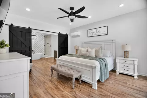 Bedroom - 2409 Upper Big Springs Rd, Lagrange, GA 30241 photo 3 of 7