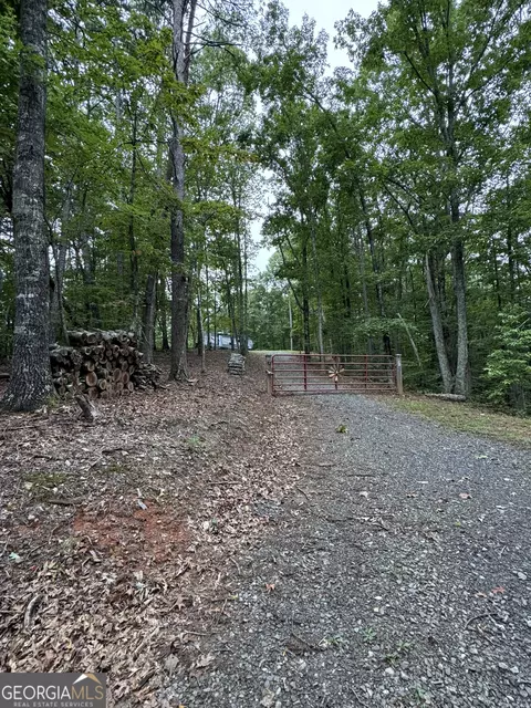 431 Camp Highland Rd, Ellijay, GA 30540