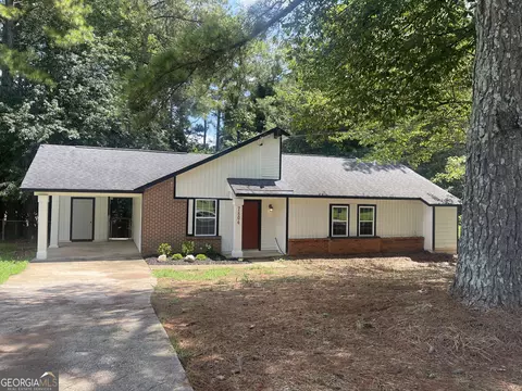 7804 Chase Woods Dr, Jonesboro, GA 30236