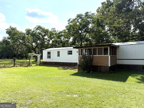 31 Mill Creek Rd, Waycross, GA 31503