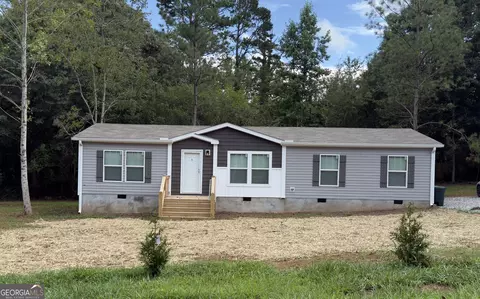 280 Lawrence St, Cornelia, GA 30531