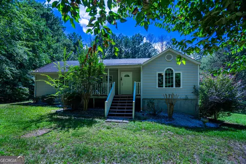 114 Caney Creek Ct, Lagrange, GA 30240
