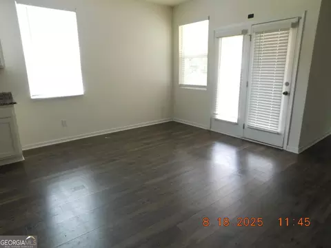 Living - 180 Grafton St, Hampton, GA 30228 photo 1 of 2