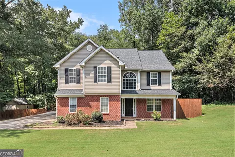 171 Barrington Farms Pkwy, Sharpsburg, GA 30277