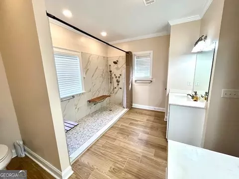 Bath - 446 Willow Point Dr, Dublin, GA 31021 photo 3 of 6
