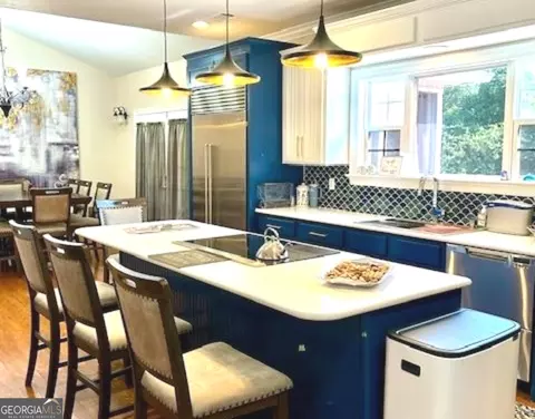Kitchen - 446 Willow Point Dr, Dublin, GA 31021 photo 3 of 9