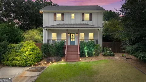 941 Mclinden Ave SE, Smyrna, GA 30080