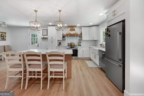 Kitchen - 192 Quail Trl, Jackson, GA 30233 photo 2 of 3