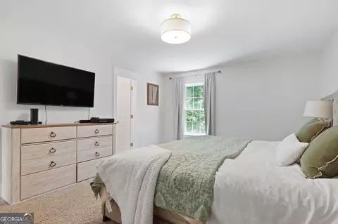 Bedroom - 192 Quail Trl, Jackson, GA 30233 photo 2 of 7