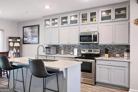 Kitchen - 406 Splash Pointe, Temple, GA 30179 photo 3 of 4