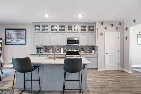 Kitchen - 406 Splash Pointe, Temple, GA 30179 photo 1 of 4