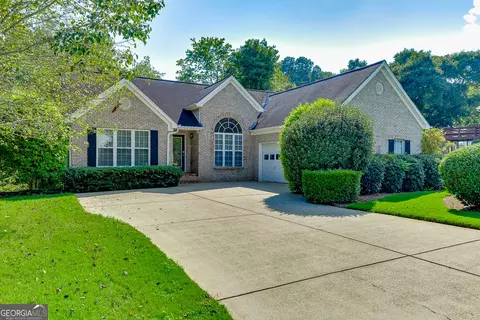 7010 Valley Landing Ct, Cumming, GA 30041