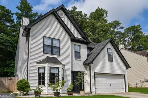 350 Oakland Place Dr, Lawrenceville, GA 30044