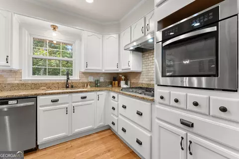 660 Crestview Ter, Gainesville, GA 30501 photo 13
