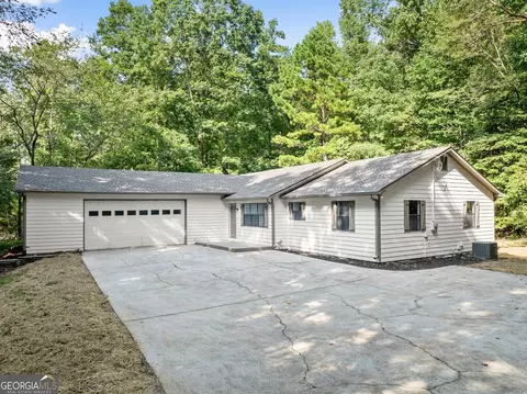 302 Beaver Creek Dr, Commerce, GA 30530 photo 4