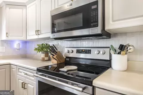 Kitchen - 113 Eagle Harbor Is, Centerville, GA 31028 photo 4 of 4