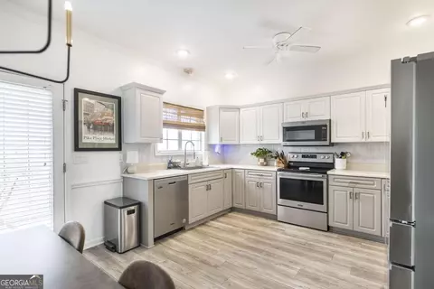 Kitchen - 113 Eagle Harbor Is, Centerville, GA 31028 photo 1 of 4