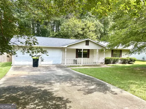 10197 Hamilton Gln, Jonesboro, GA 30238