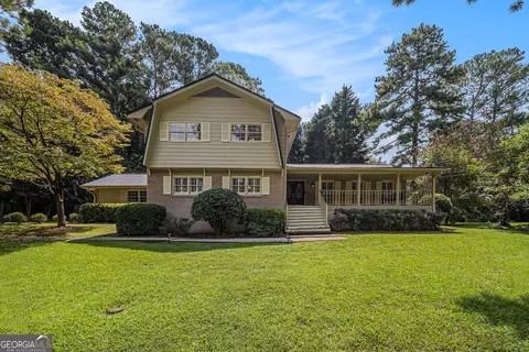 2703 Gleneagles Dr, Tucker, GA 30084
