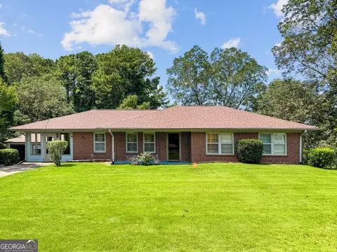 221 N Barnard Ave, Lagrange, GA 30241