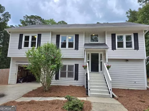 715 Herring Rd, Newnan, GA 30265