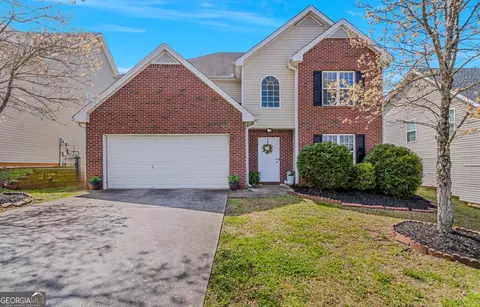 140 Palmetto St, Locust Grove, GA 30248