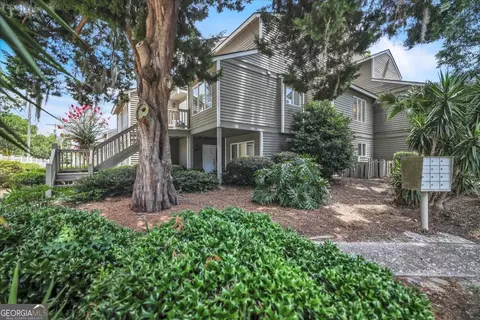 3005 River Dr #302, Savannah, GA 31404