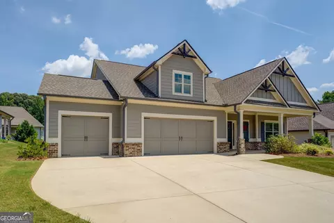 290 Club Dr, Monroe, GA 30655