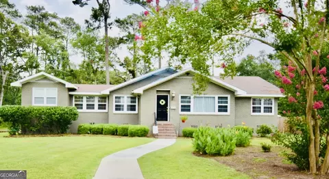 2325 White Oak Dr, Valdosta, GA 31602