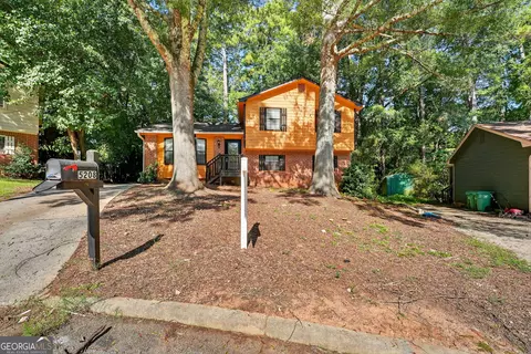 5208 Shawn Ln, Stone Mountain, GA 30088