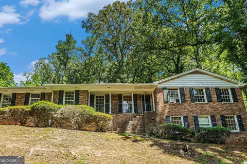 4039 Pineview Dr SE, Smyrna, GA 30080