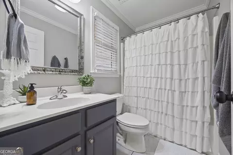 Bath - 1041 Spring Creek Dr, Bishop, GA 30621 photo 5 of 6
