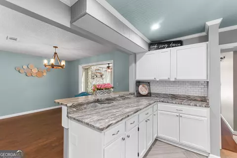 Kitchen - 316 Arena Rd, Perry, GA 31069 photo 6 of 9