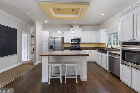 Kitchen - 490 Barnes Mill Rd, Hamilton, GA 31811 photo 1 of 3