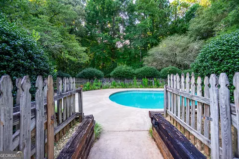 Exterior - 107 Powers Ct, Lagrange, GA 30240 photo 6 of 9