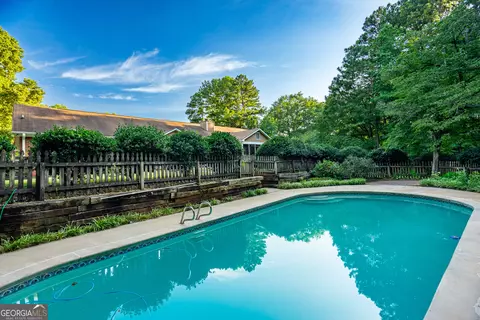 Exterior - 107 Powers Ct, Lagrange, GA 30240 photo 3 of 9