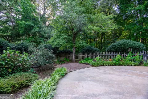 Exterior - 107 Powers Ct, Lagrange, GA 30240 photo 5 of 9