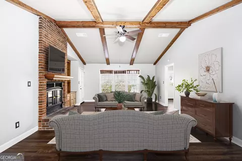 Living - 107 Powers Ct, Lagrange, GA 30240 photo 5 of 7