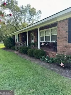 825 N Green St, Doerun, GA 31744