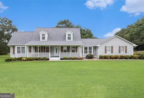 8 Cameron St, Moreland, GA 30259