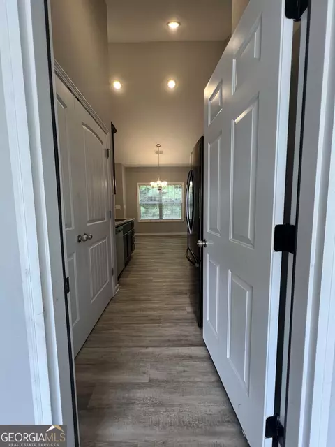 Entry Way - 112 Denali Dr, Calhoun, GA 30701 photo 8 of 8