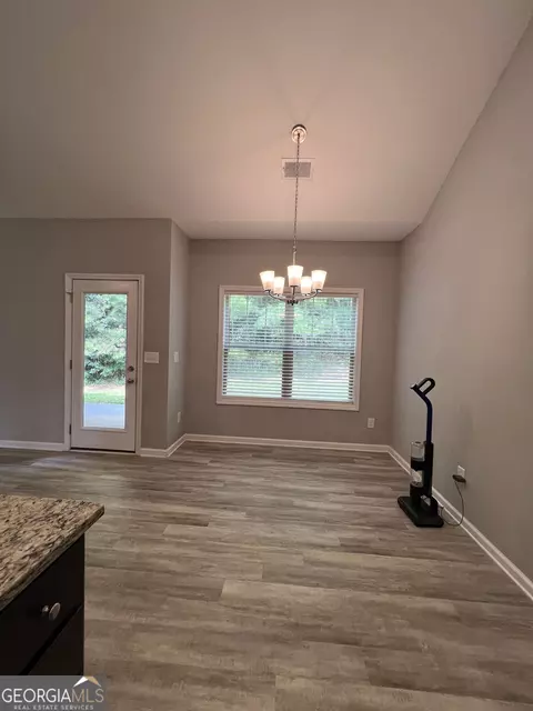 Dining - 112 Denali Dr, Calhoun, GA 30701 photo 1 of 1