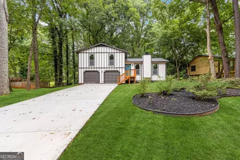 1097 Wildwood Ln, Lawrenceville, GA 30046
