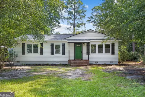 1935 4th St SE, Moultrie, GA 31768