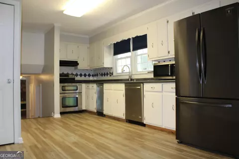 Kitchen - 2921 Foxhall Cir, Augusta, GA 30907 photo 1 of 1